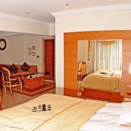 Mirage Suites Κουβέιτ Δωμάτιο φωτογραφία